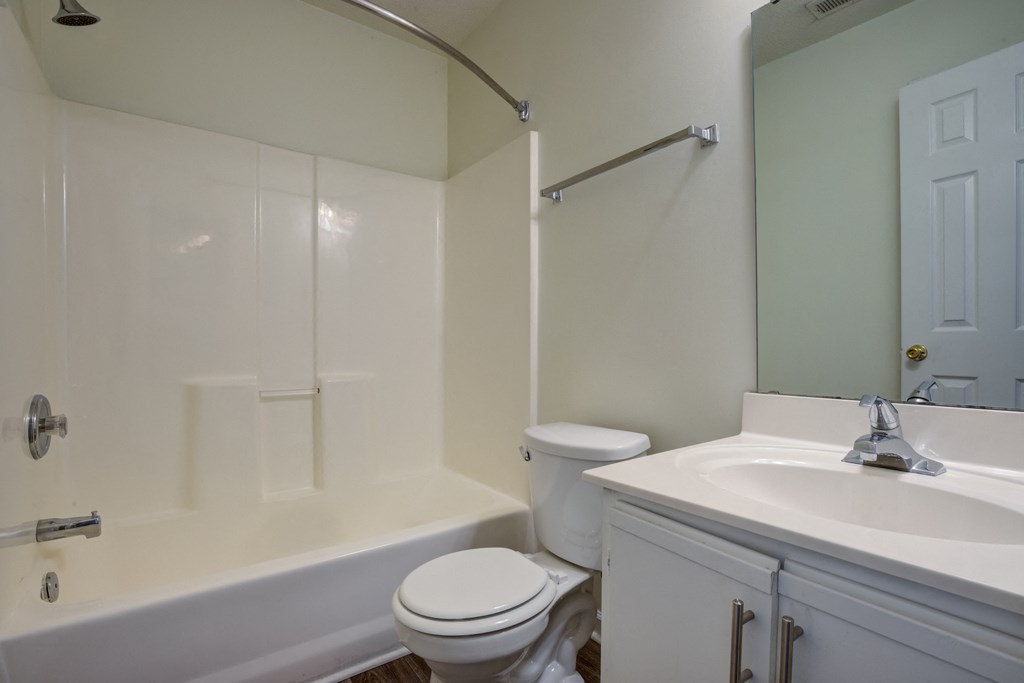 Ashmore Bridge Estates Apartment Homes, 423 West Butler Road, Mauldin